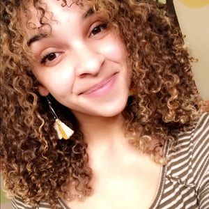 Meet your Posher, Sabrina